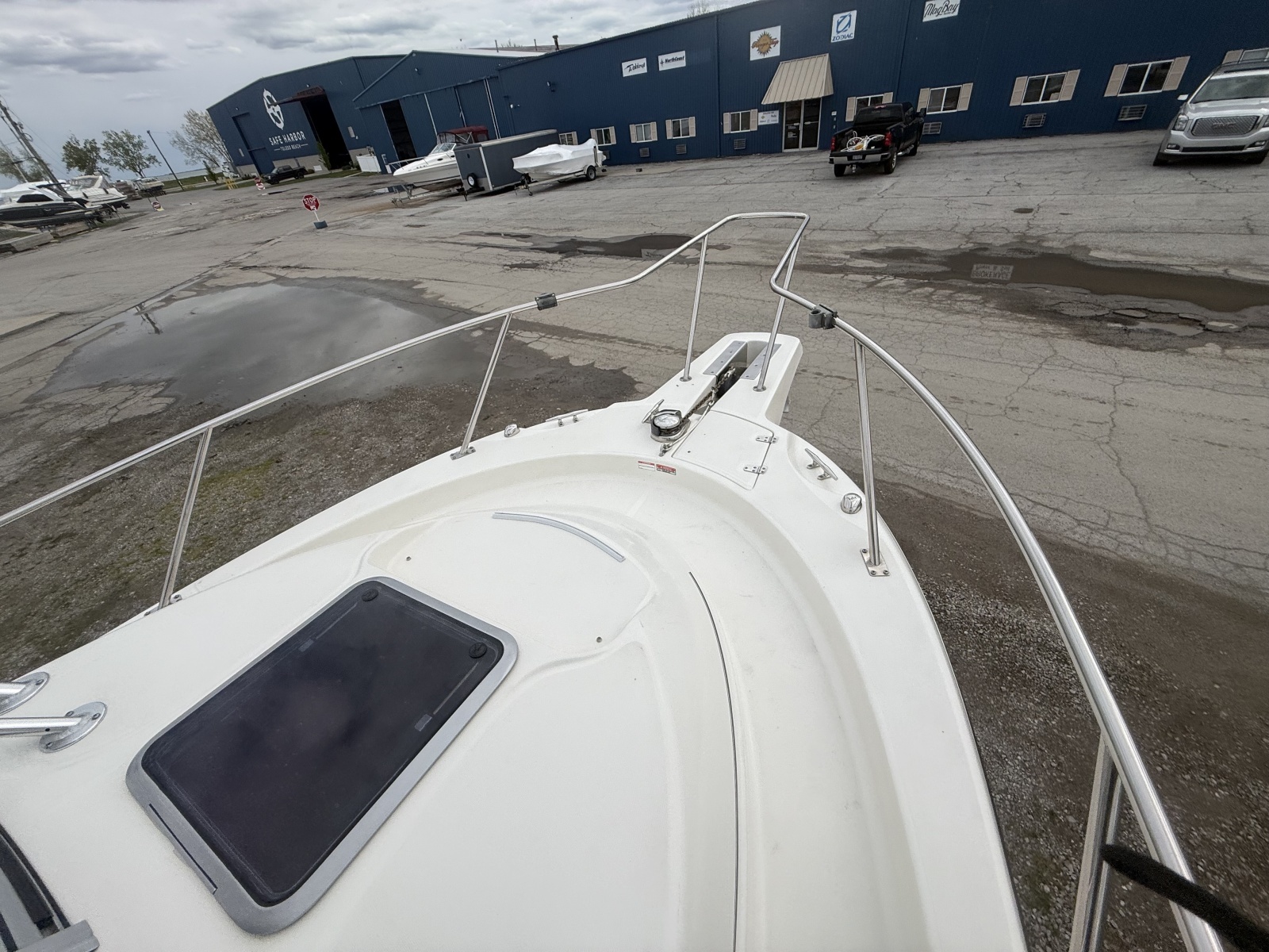 26ft Boston Whaler Yacht For Sale