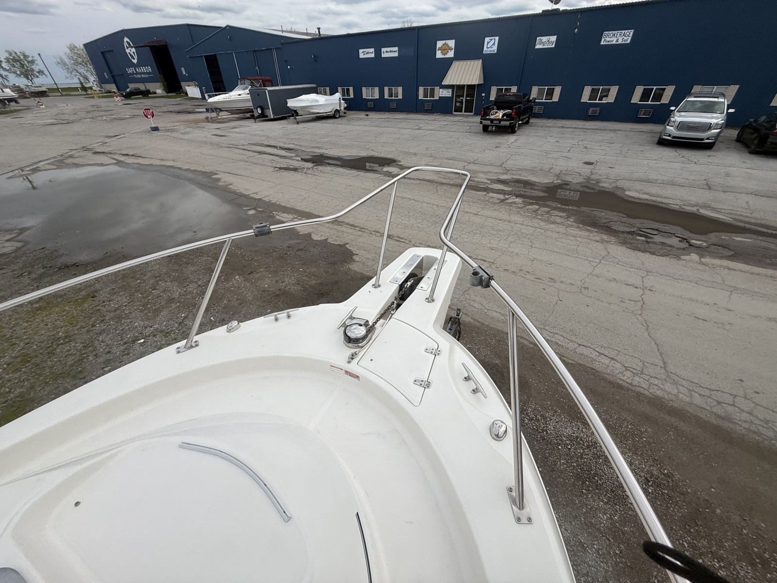 26ft Boston Whaler Yacht For Sale