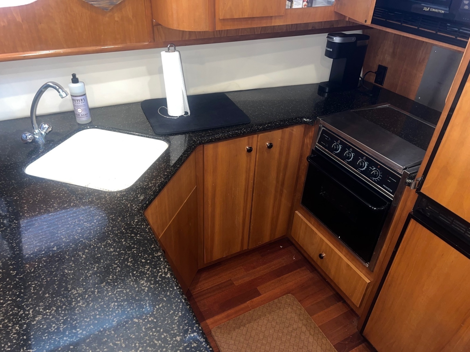 Second Time Around 46ft Carver Yacht For Sale