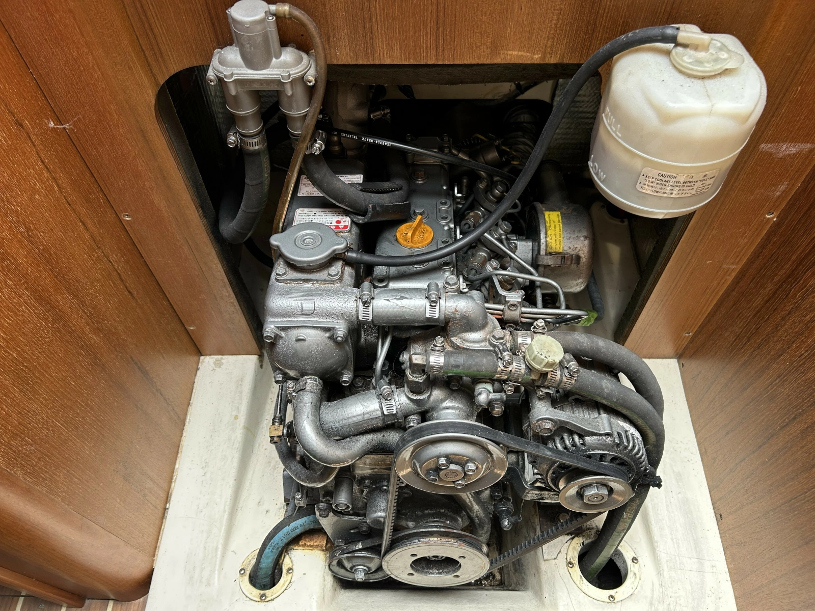 2004 Hunter 36
