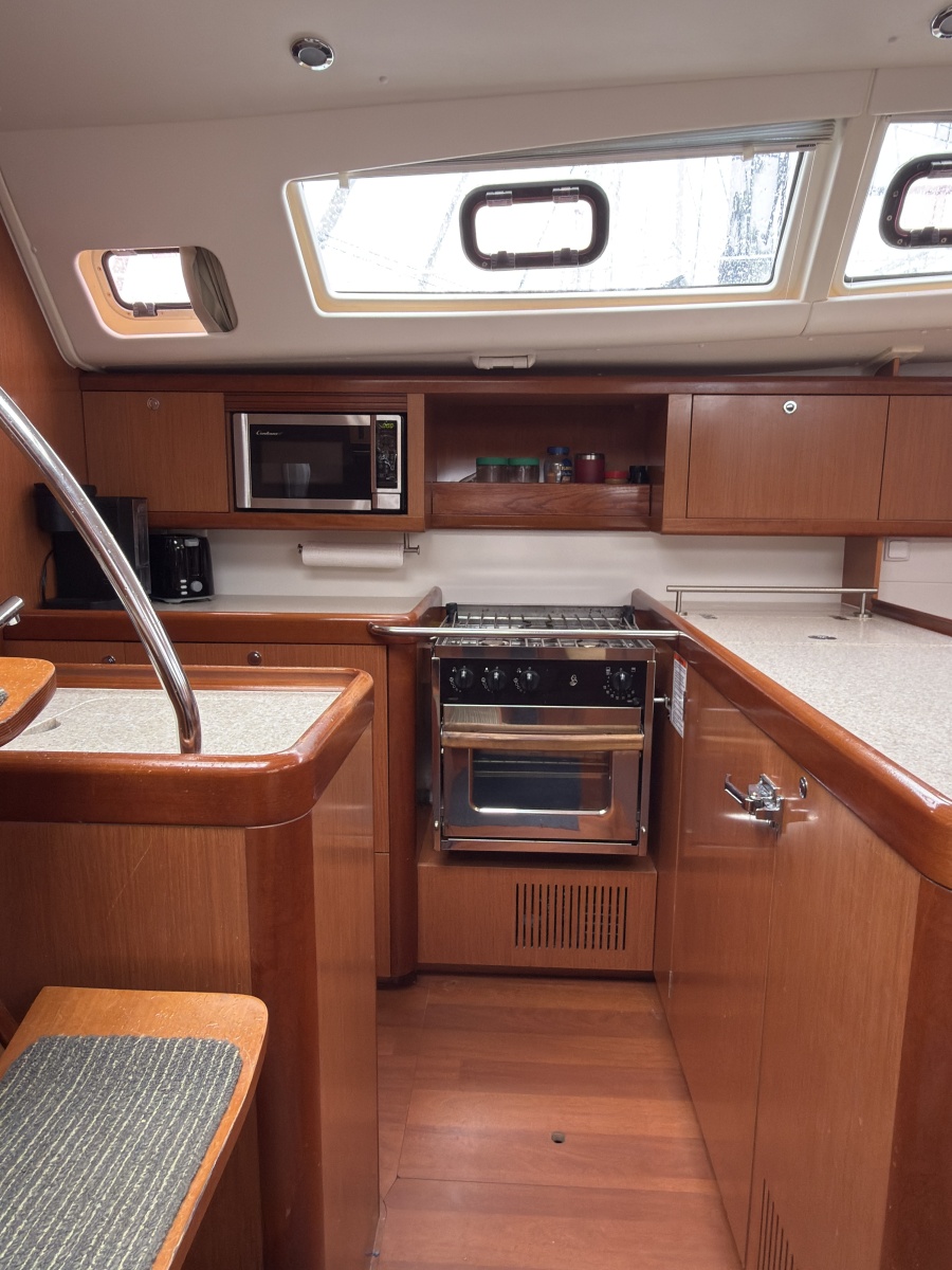 2010 Beneteau 