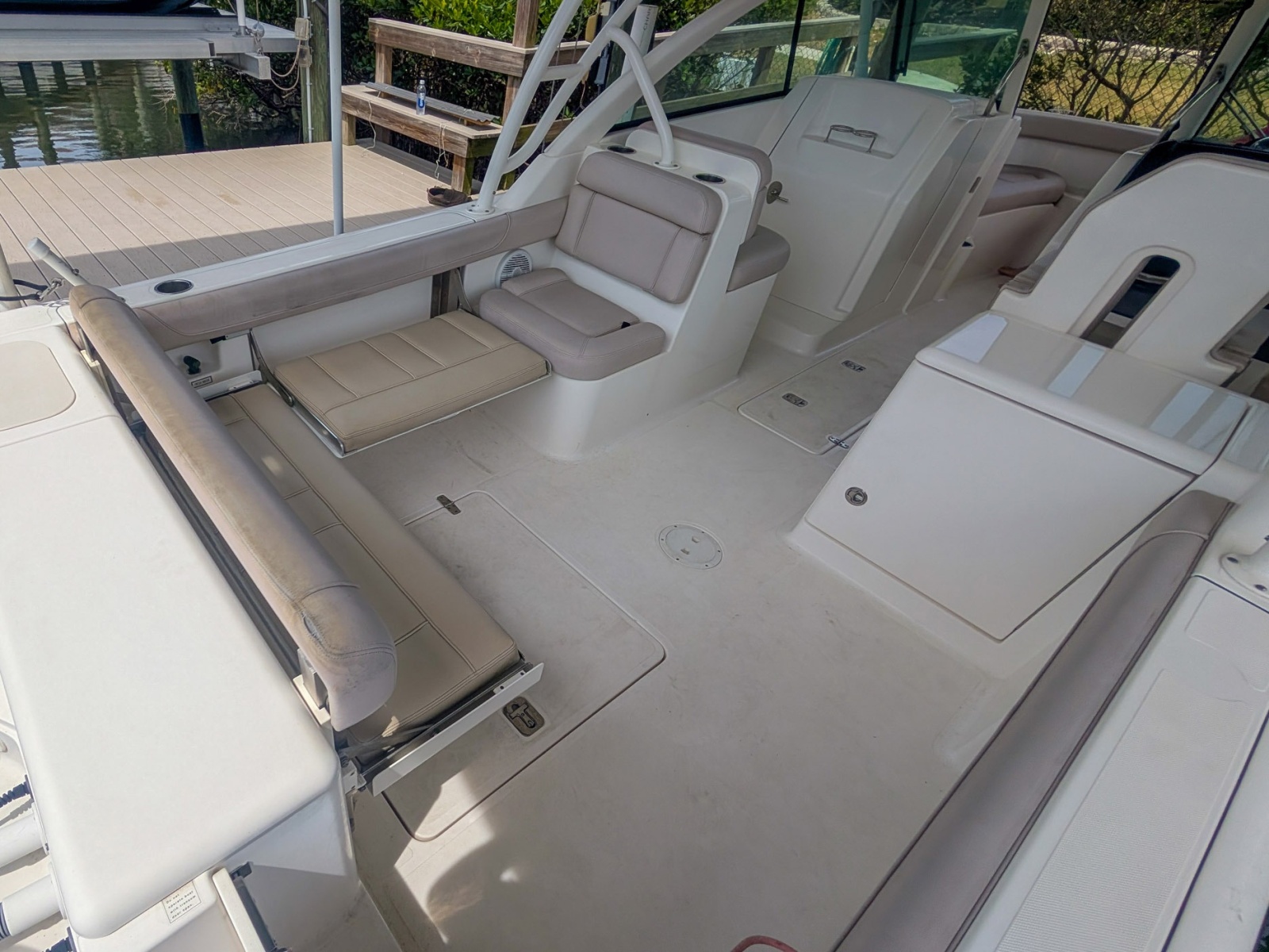 2015 Pursuit DC 265 Dual Console