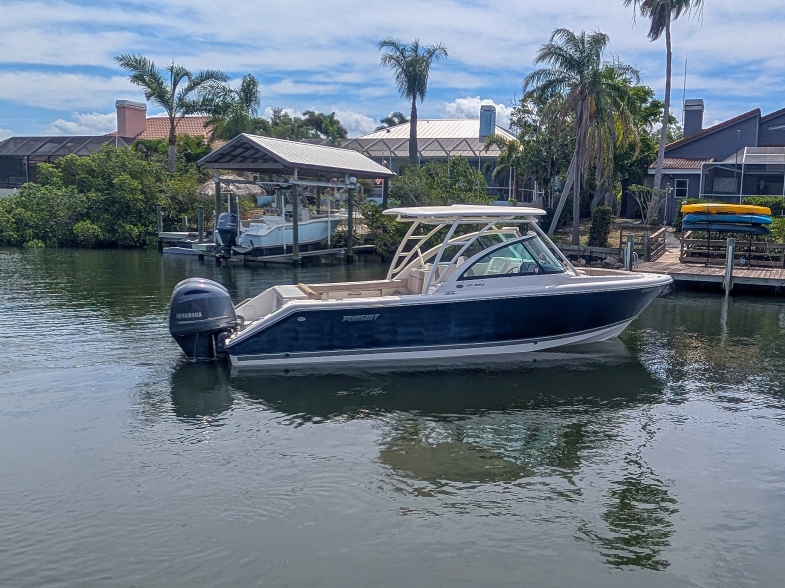 2015 Pursuit DC 265 Dual Console