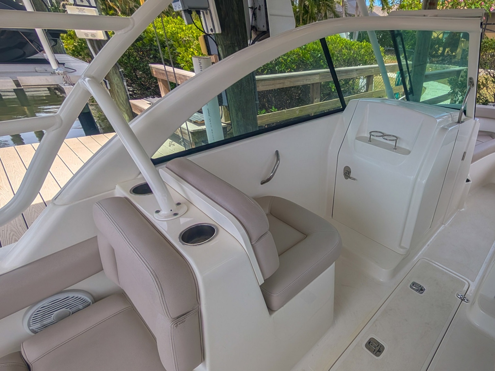 2015 Pursuit DC 265 Dual Console