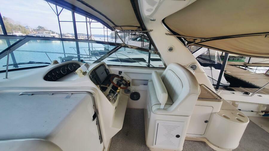 1997 Sea Ray 370