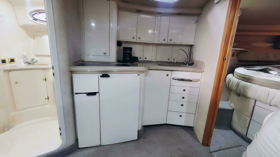 1997 Sea Ray 370
