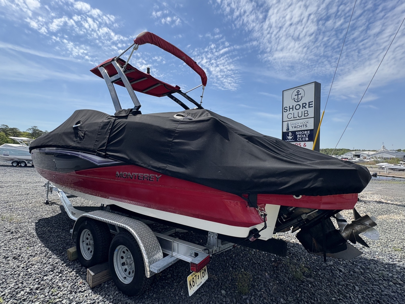 25ft Monterey Yacht For Sale
