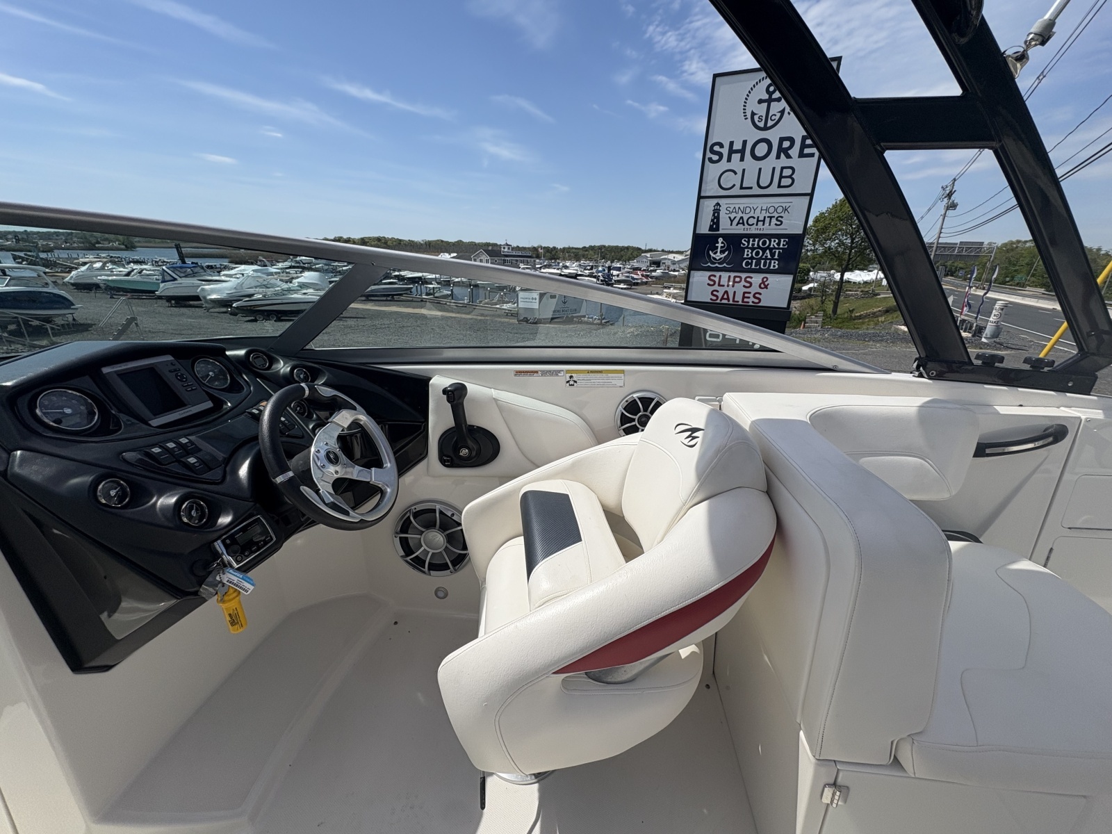 25ft Monterey Yacht For Sale
