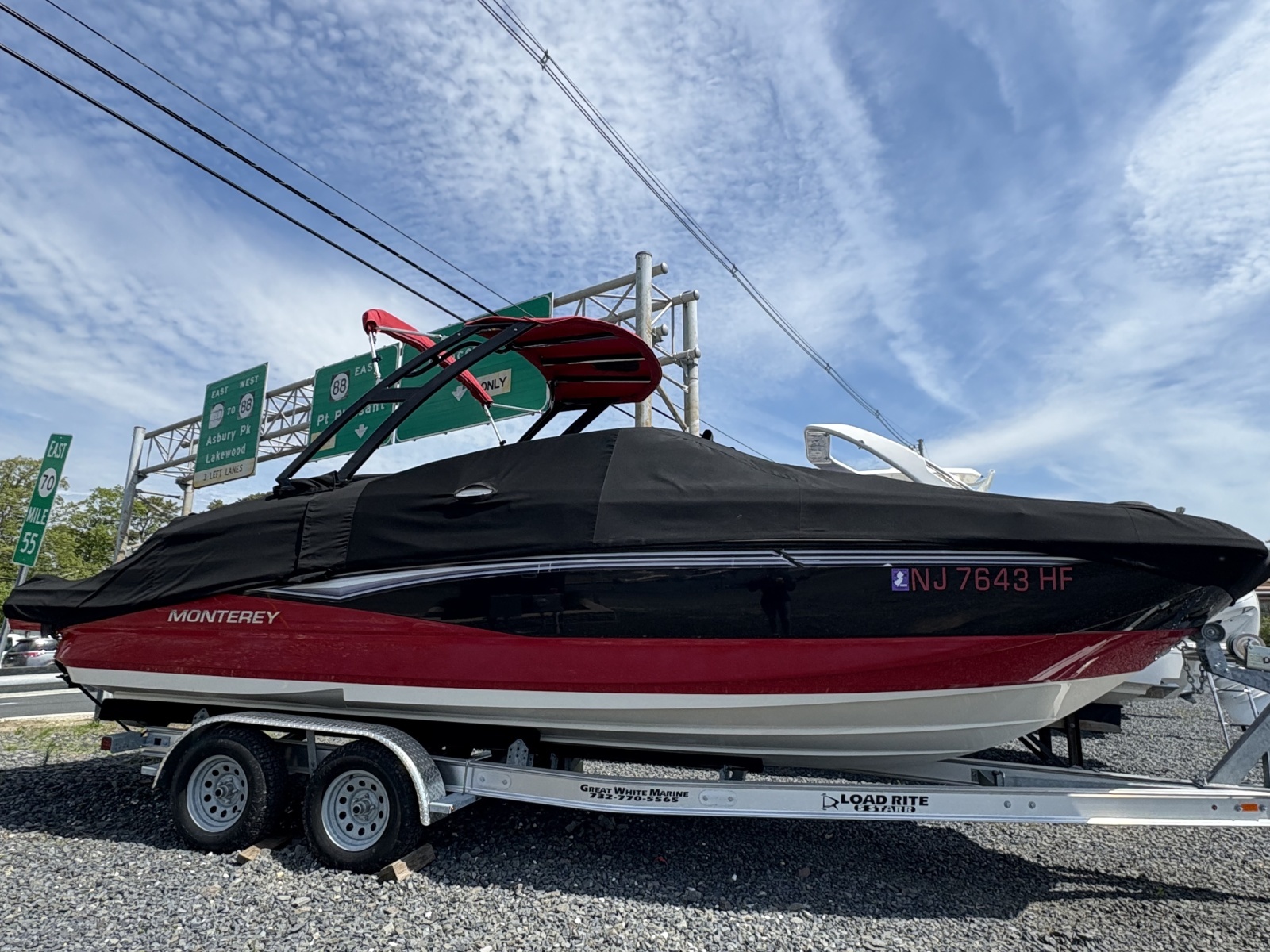 25ft Monterey Yacht For Sale