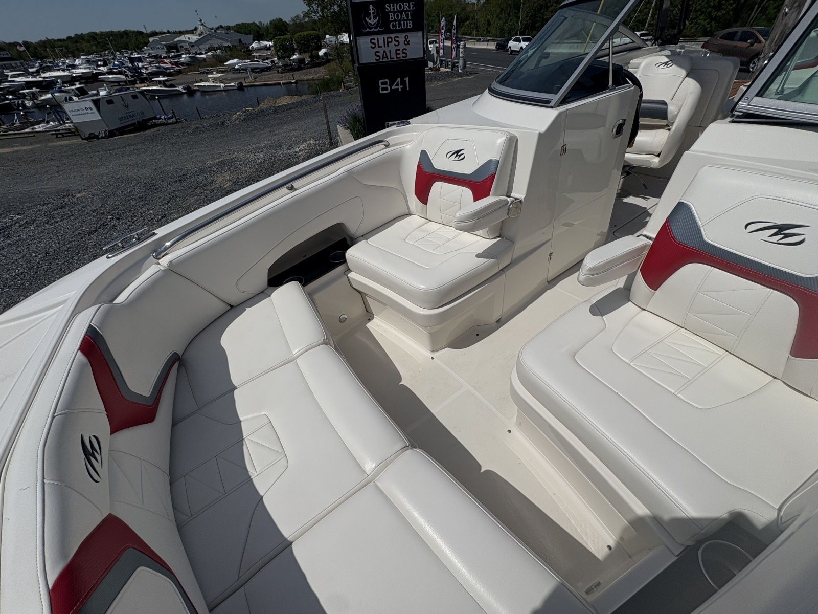 2013 Monterey M5 Sport Boat