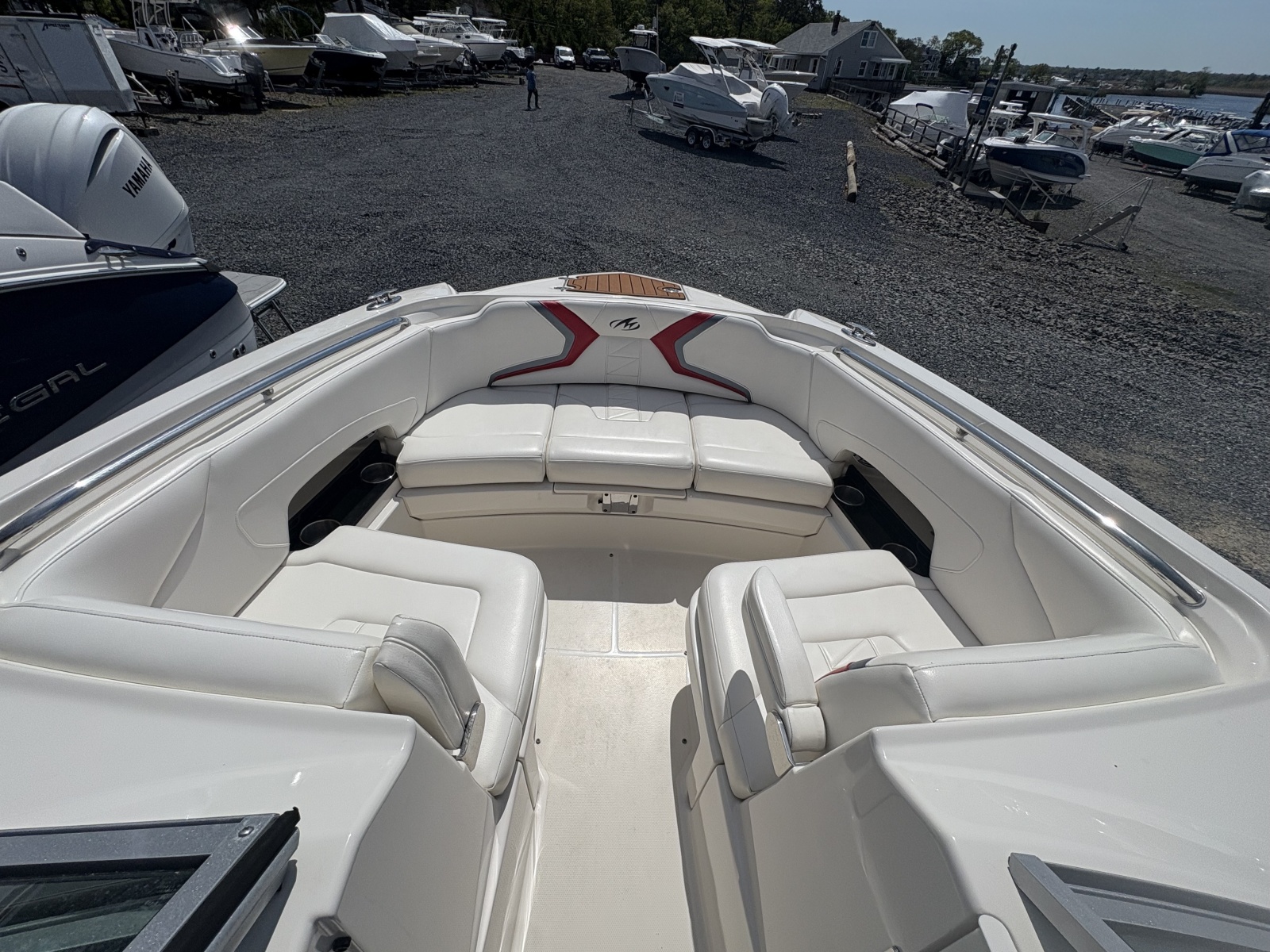 2013 Monterey M5 Sport Boat