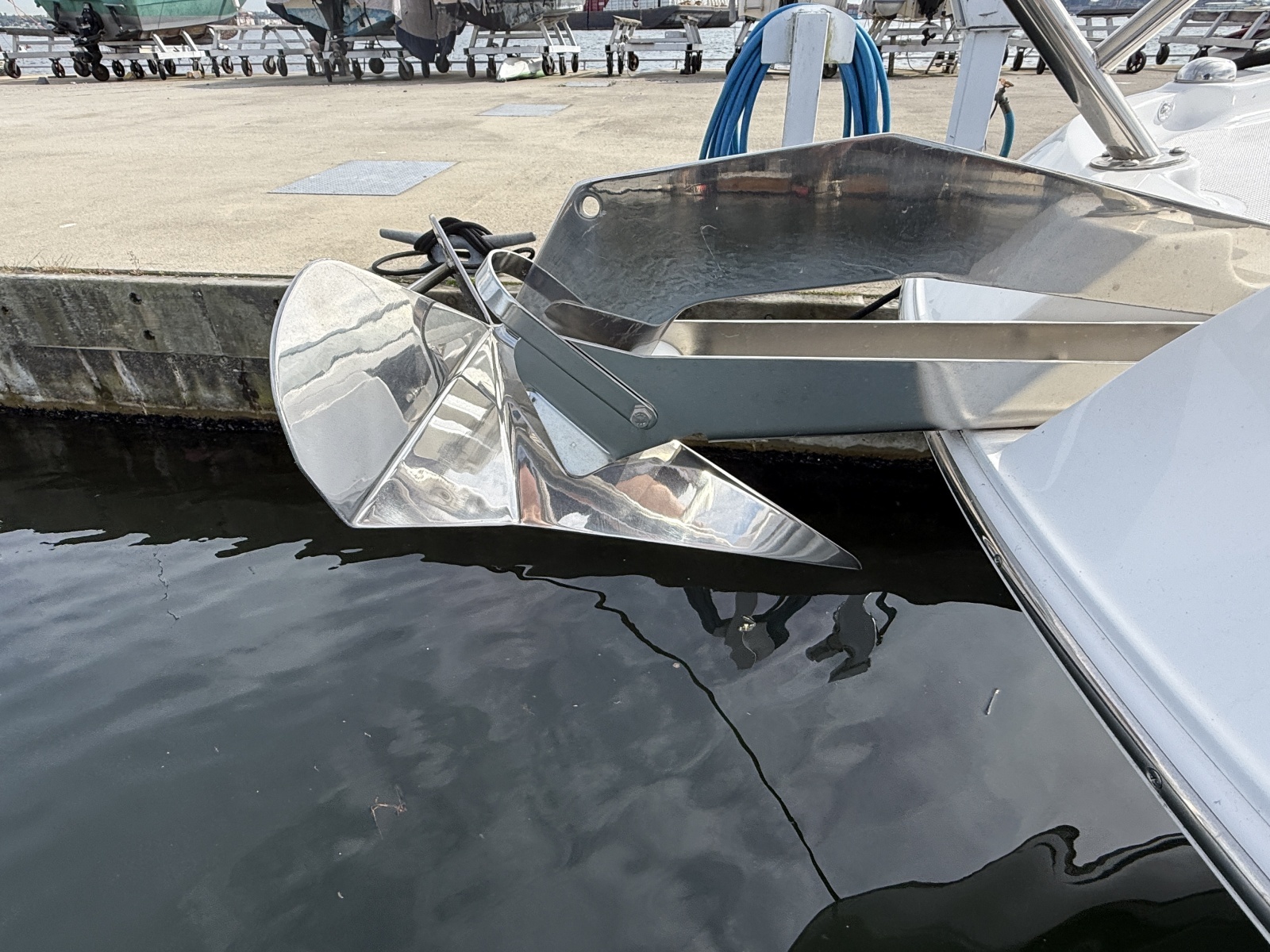 37ft Four Winns Yacht For Sale