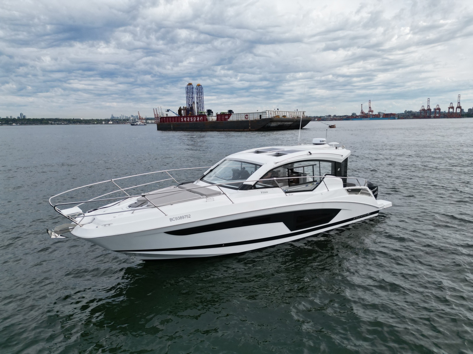 37ft Four Winns Yacht For Sale