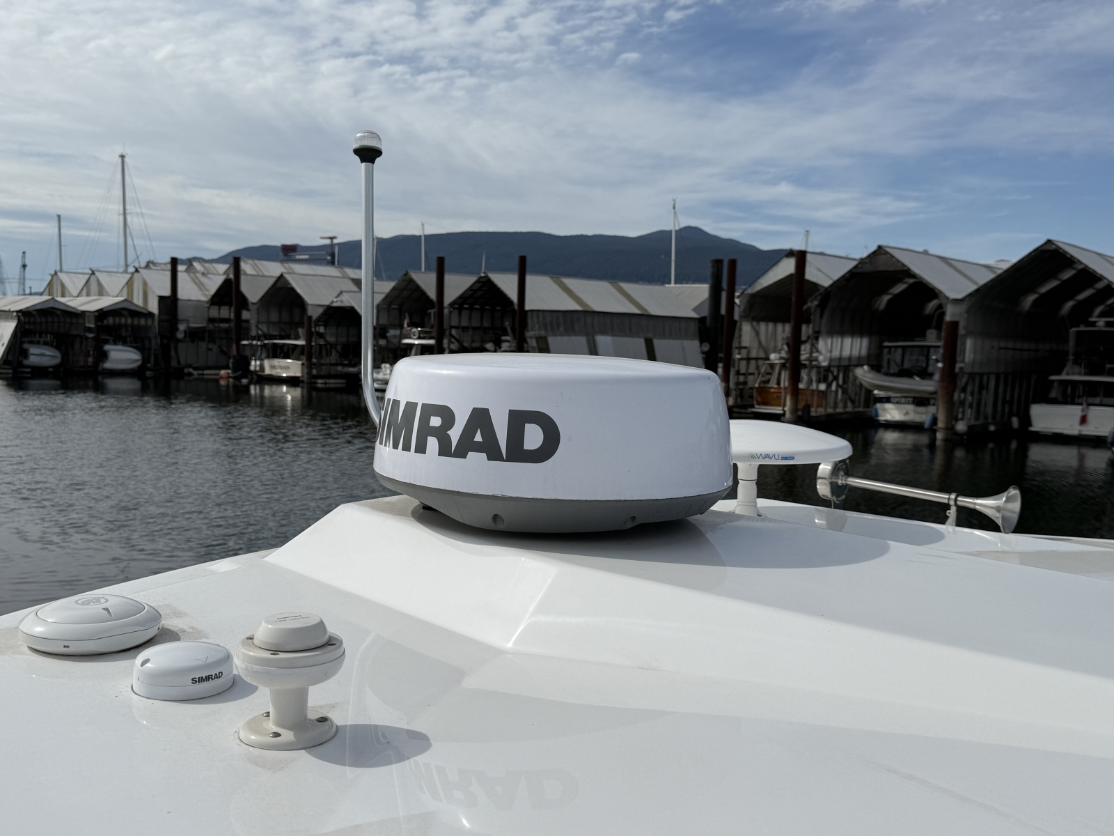 37ft Four Winns Yacht For Sale