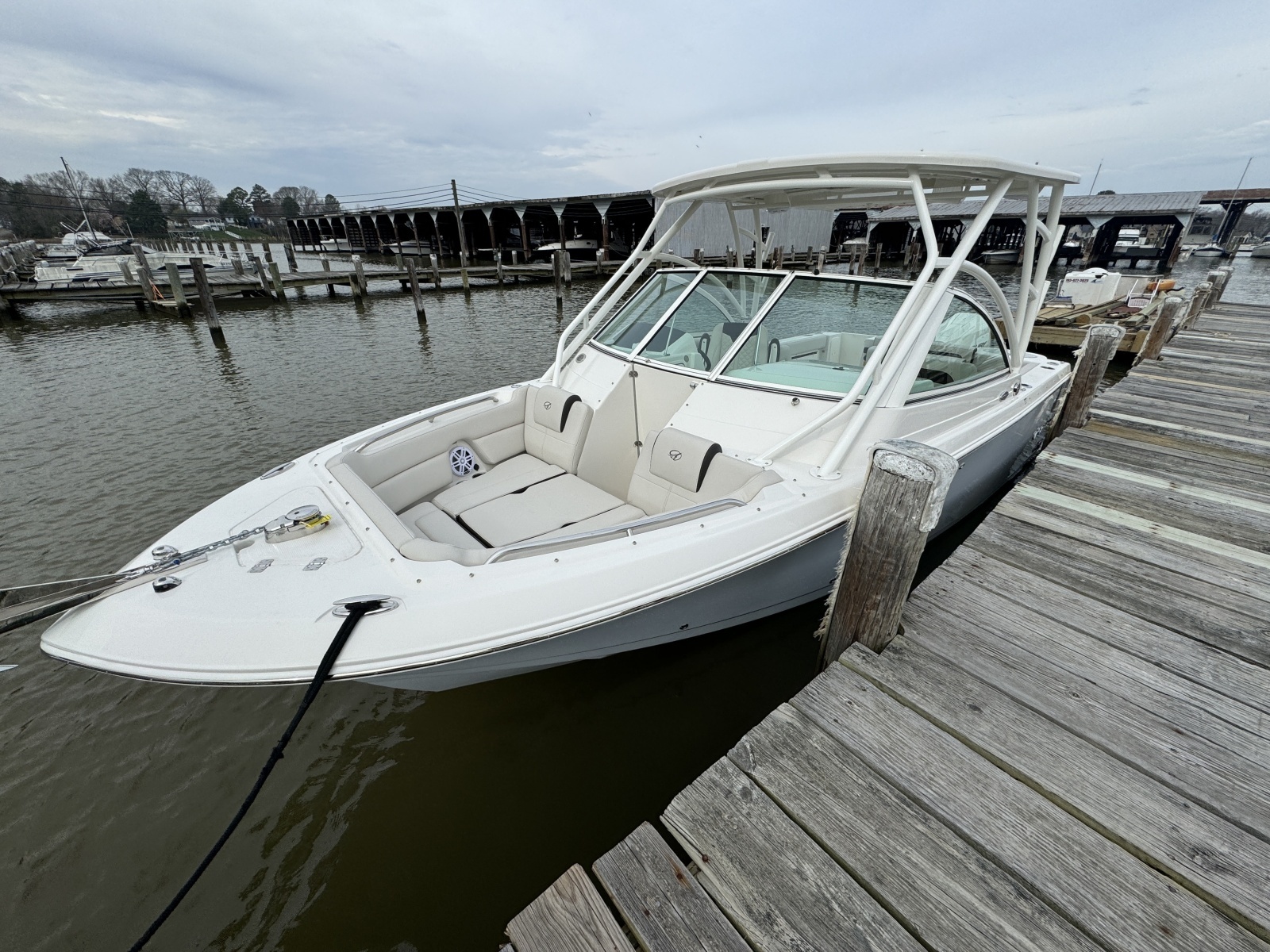 2024 Sailfish 245 DC