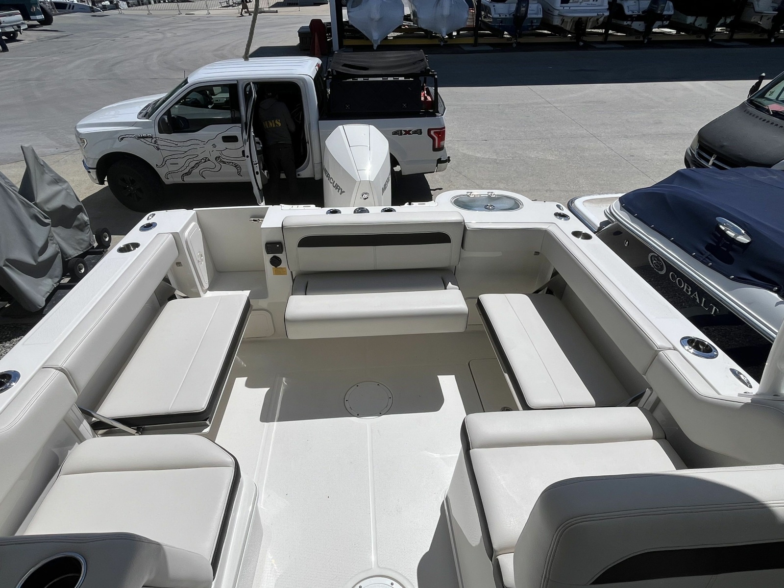 2024 Sailfish 245 DC