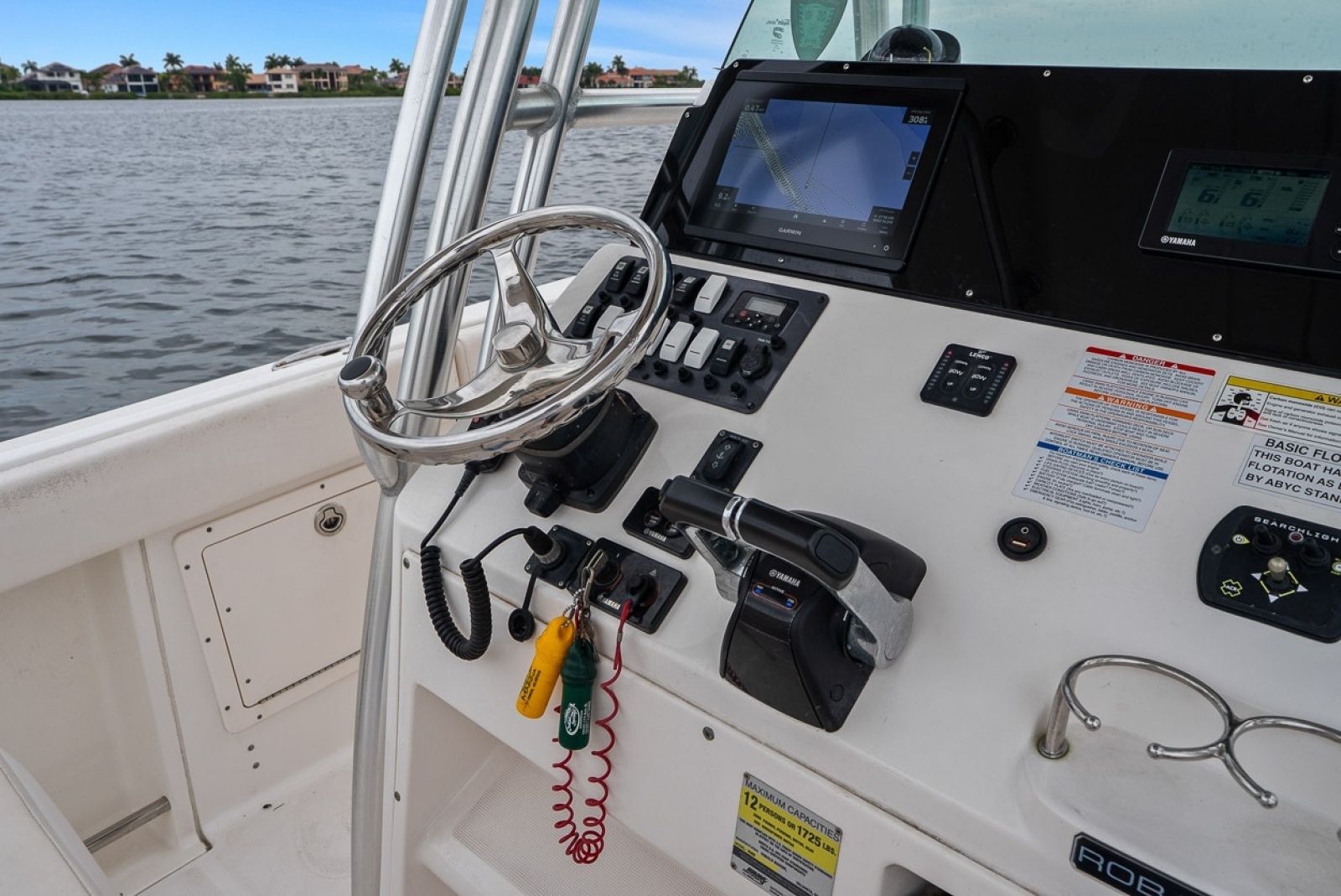 2013 Robalo R260
