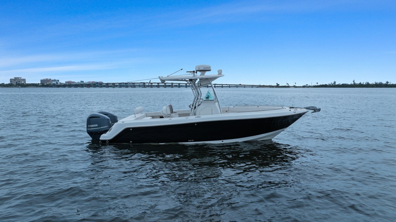 2013 Robalo R260