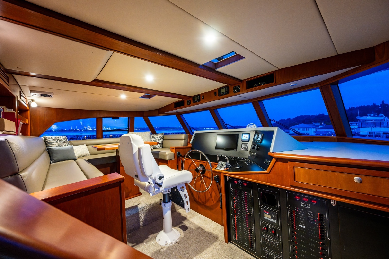 2009 Powercat 58