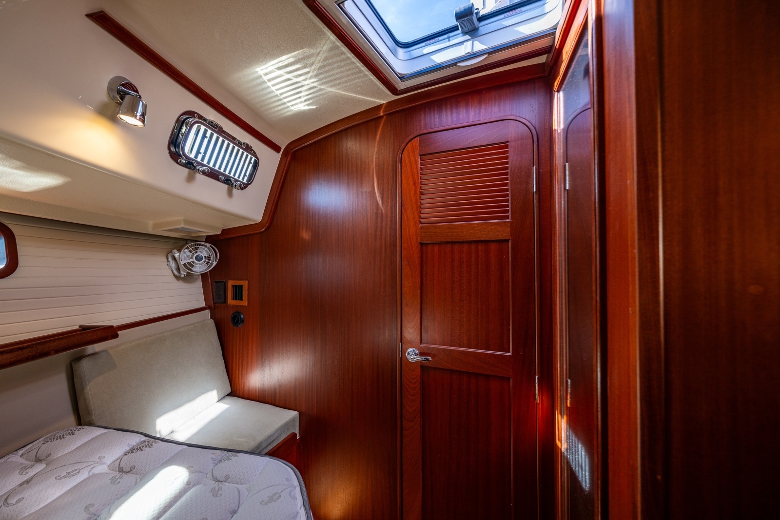 Oreanda 34ft Island Packet Yacht For Sale