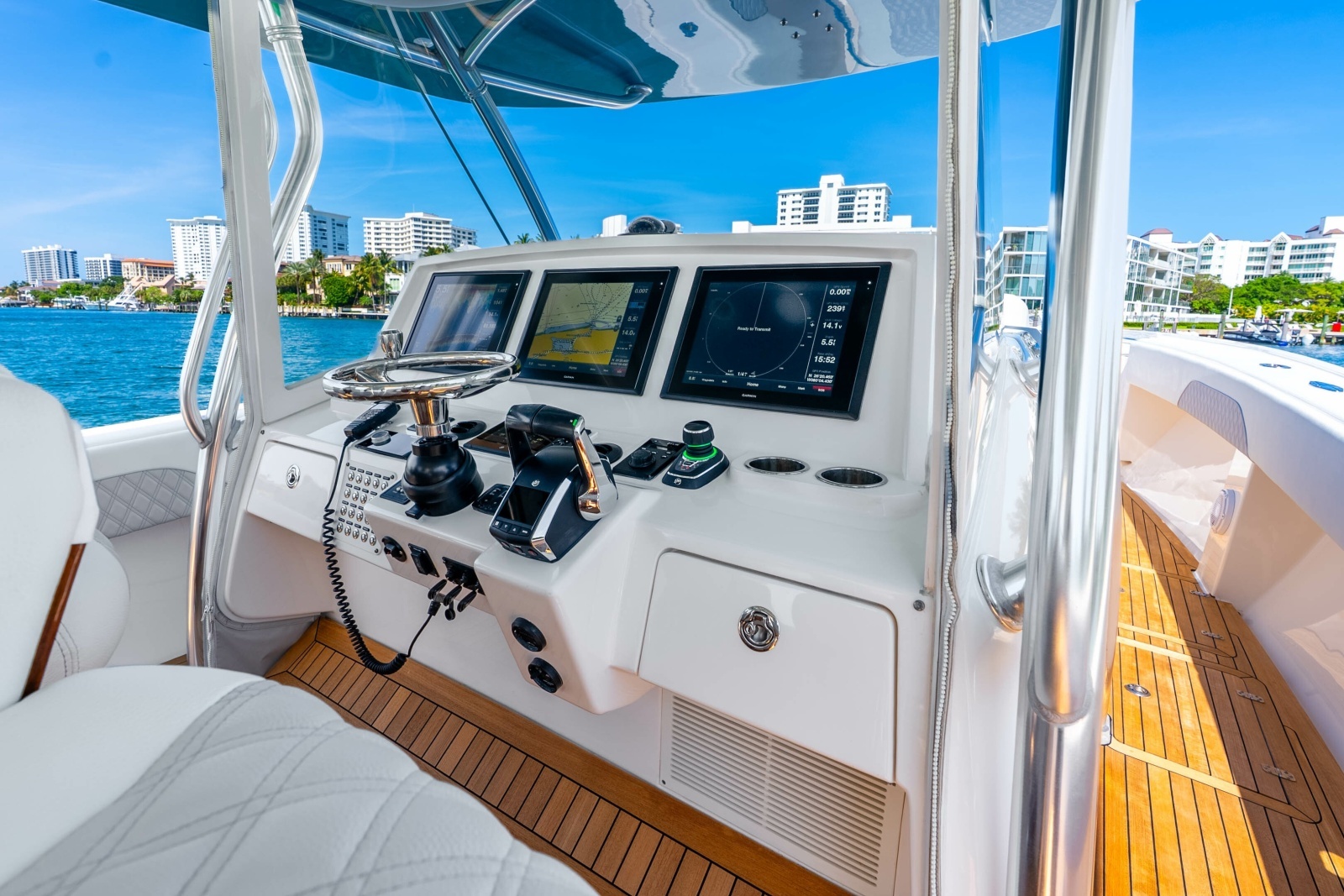 47ft Intrepid Yacht For Sale