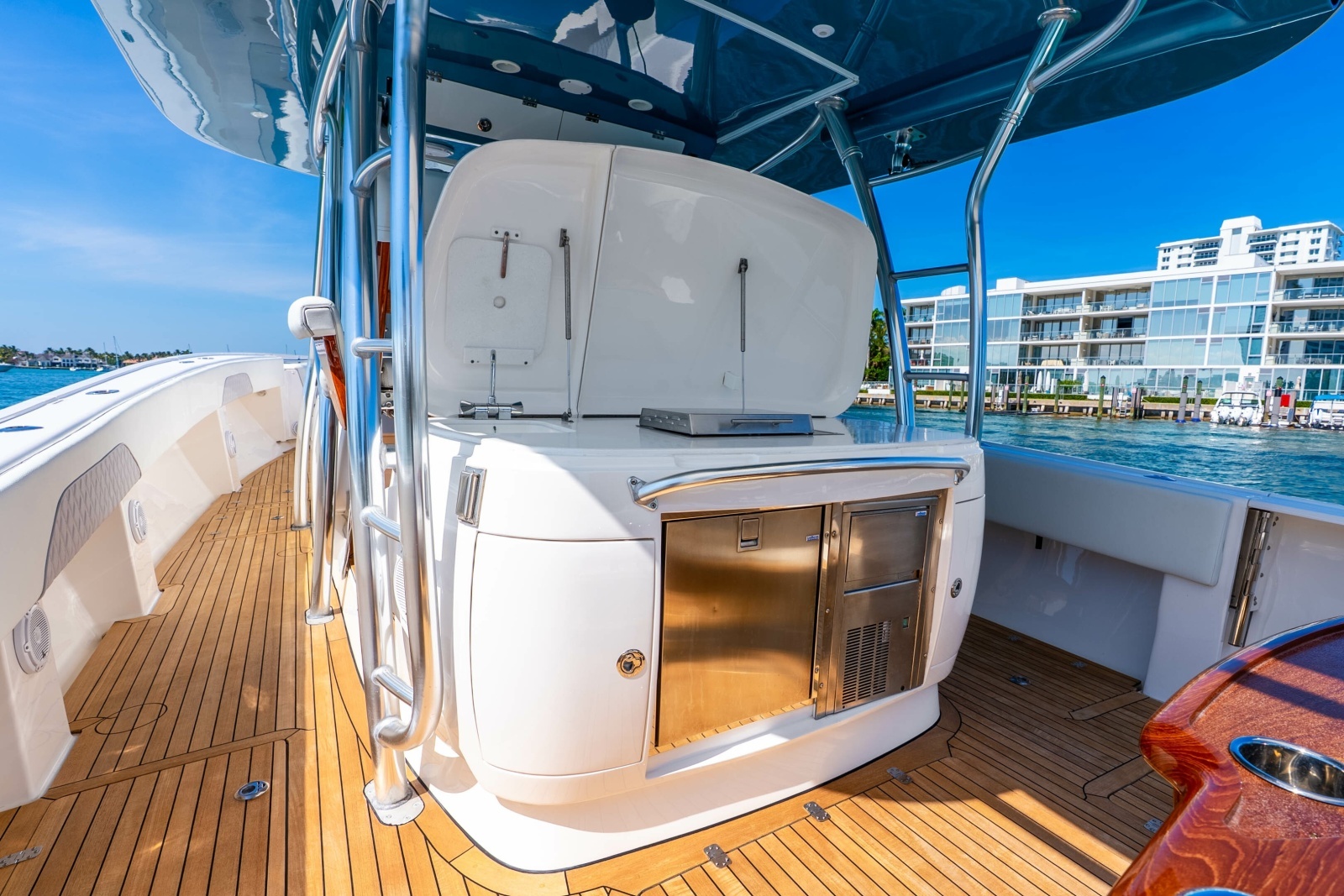 47ft Intrepid Yacht For Sale
