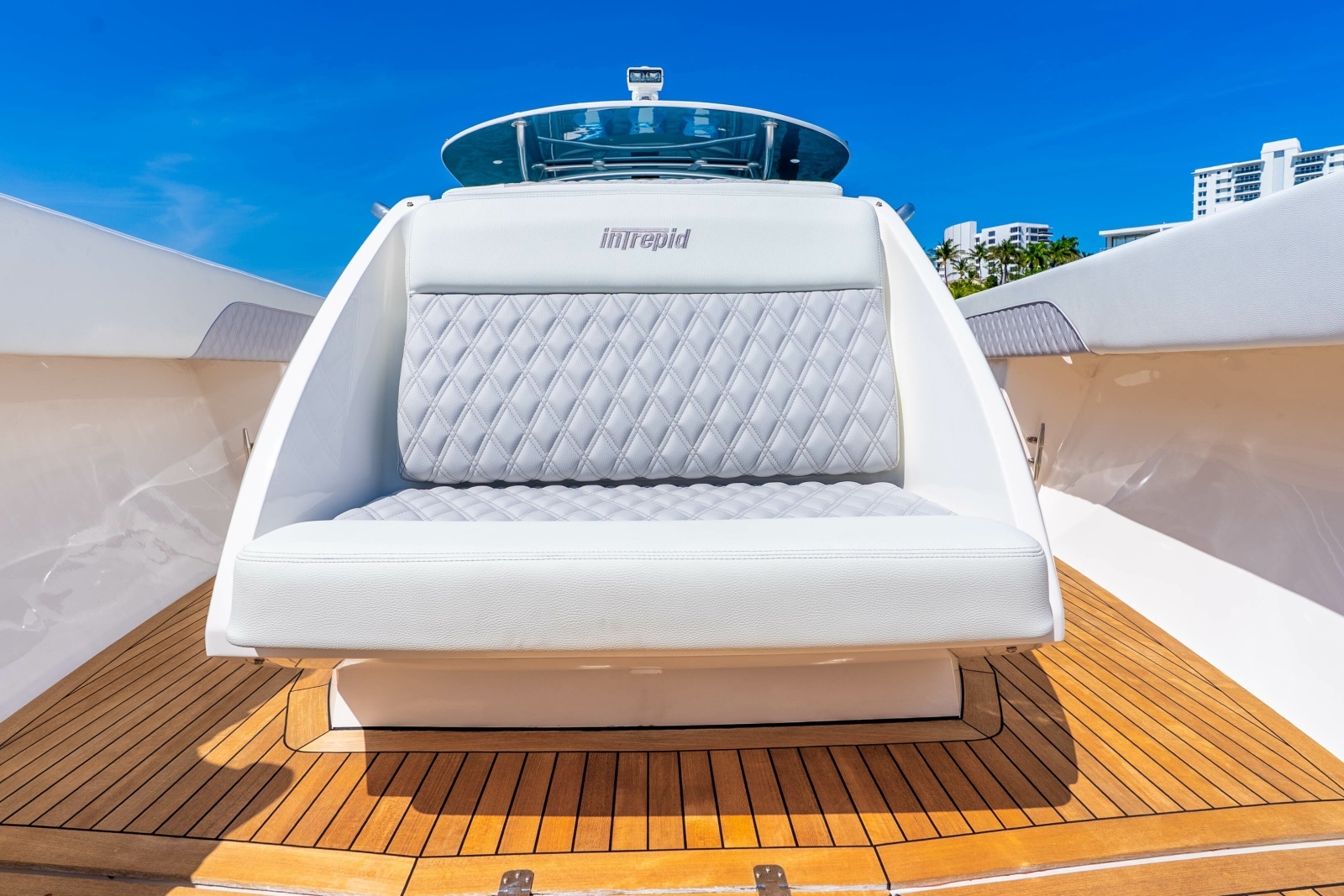 47ft Intrepid Yacht For Sale