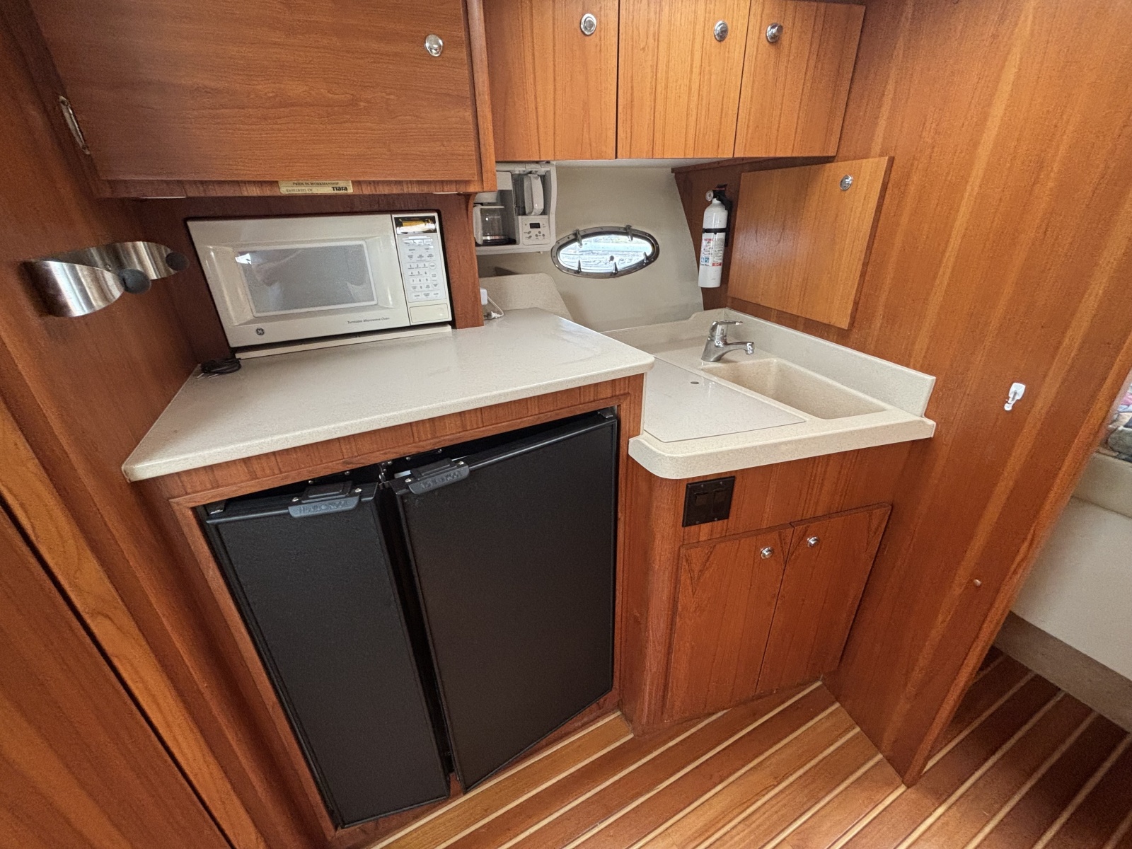 Crazy Love Yacht Photos Pics 