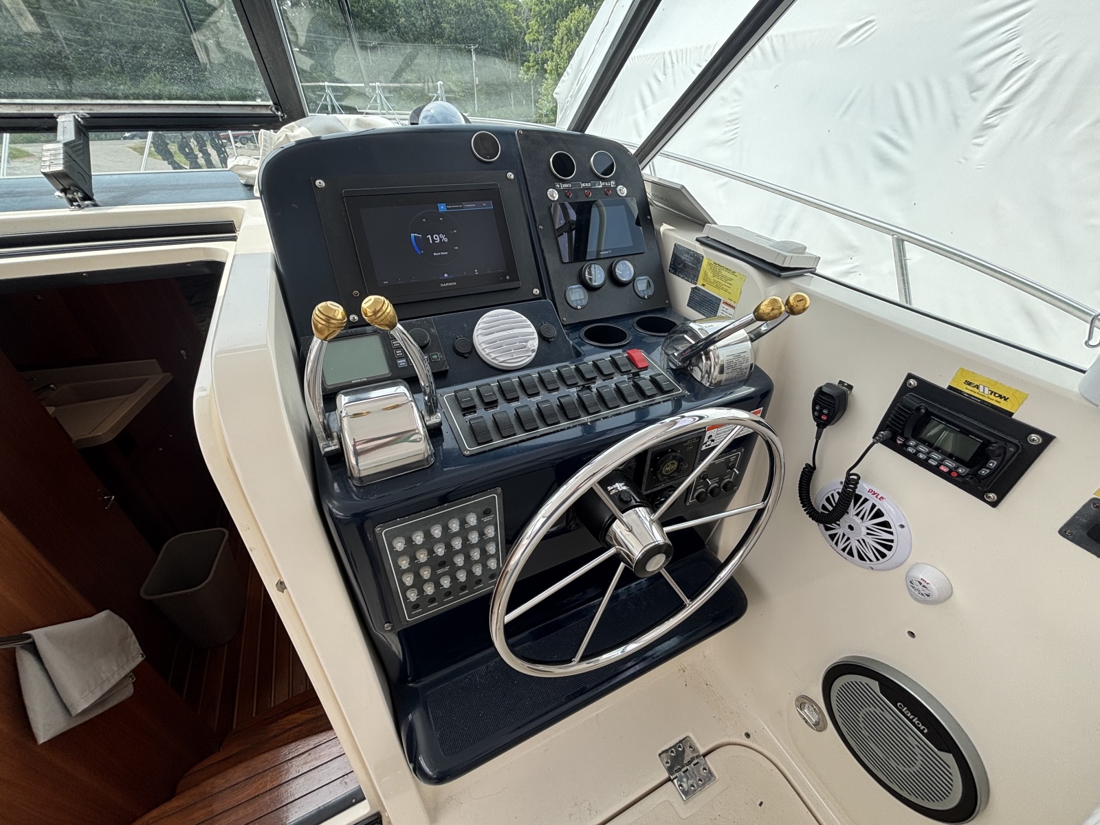 Crazy Love Yacht Photos Pics 