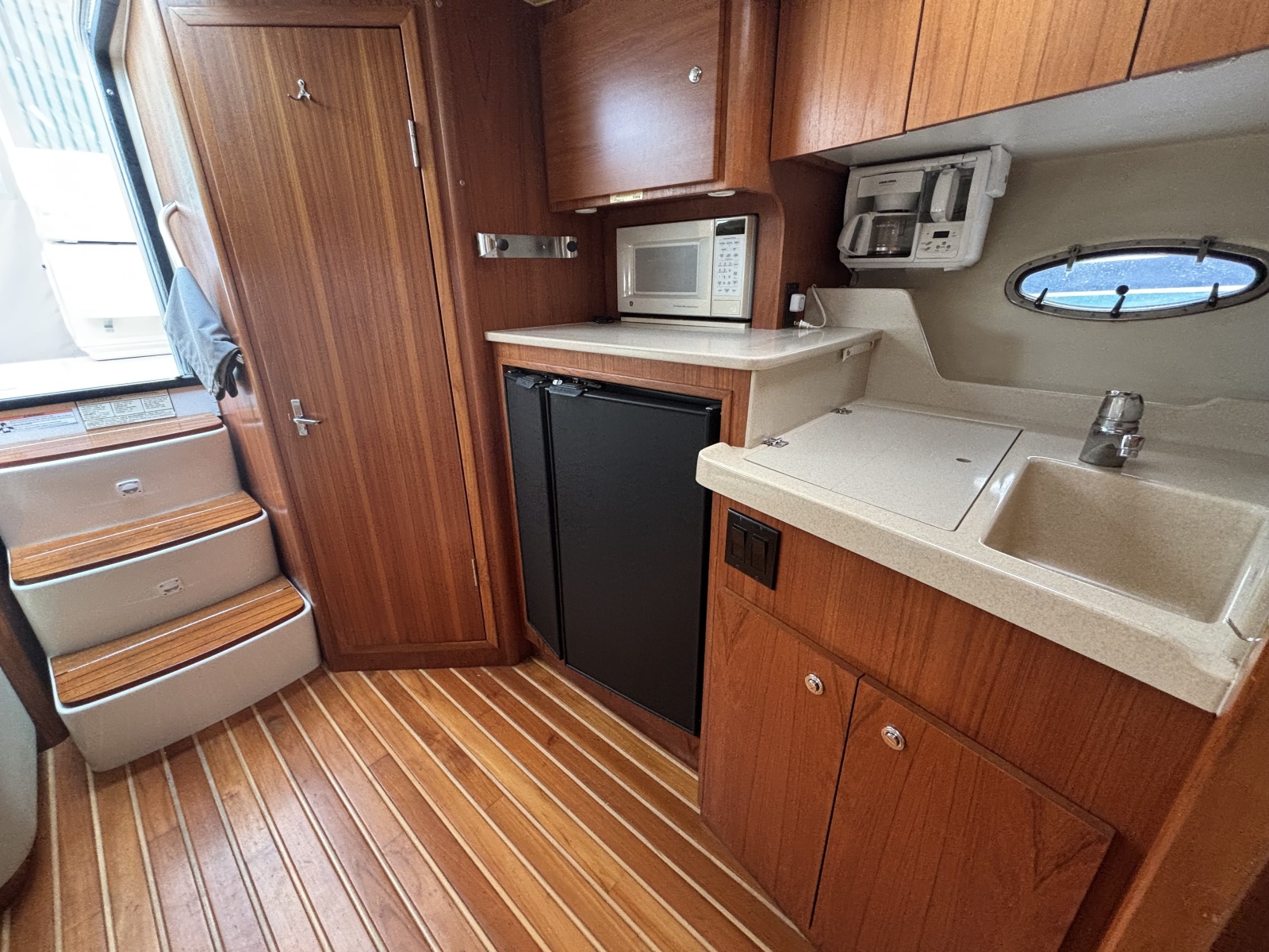 Crazy Love Yacht Photos Pics 