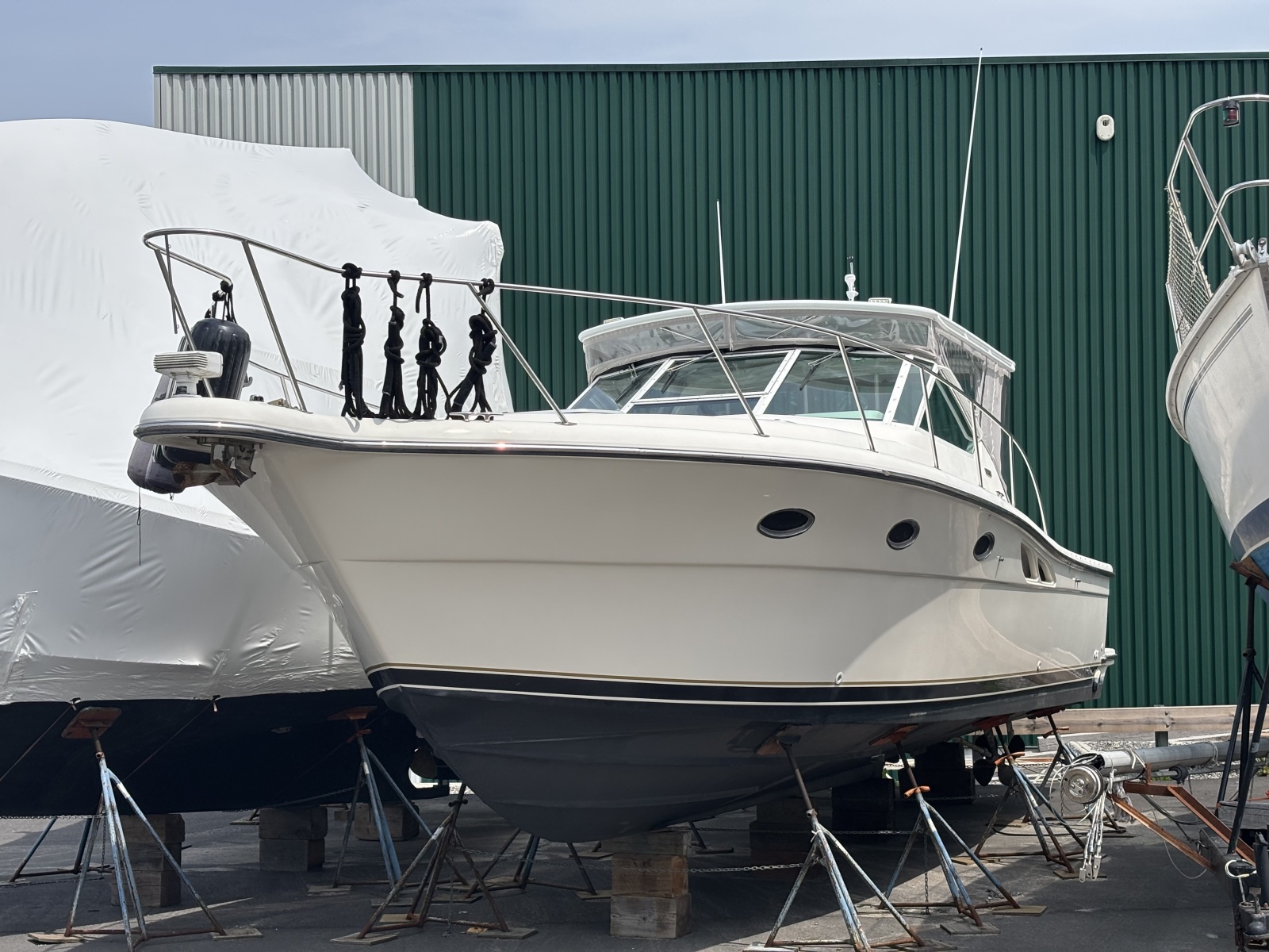 1998 Tiara Yachts 3500 Open