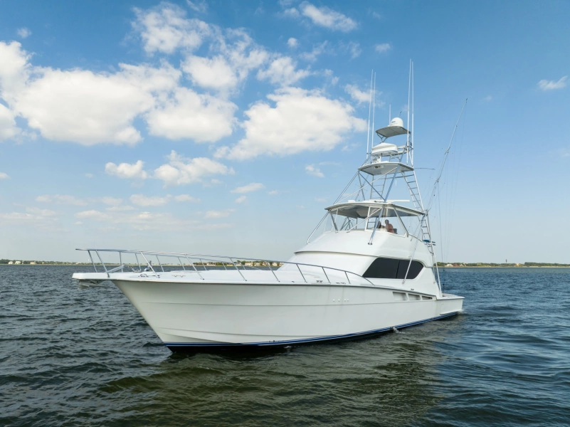 Hatteras 60 Reel Hook'Up - Exterior Profile