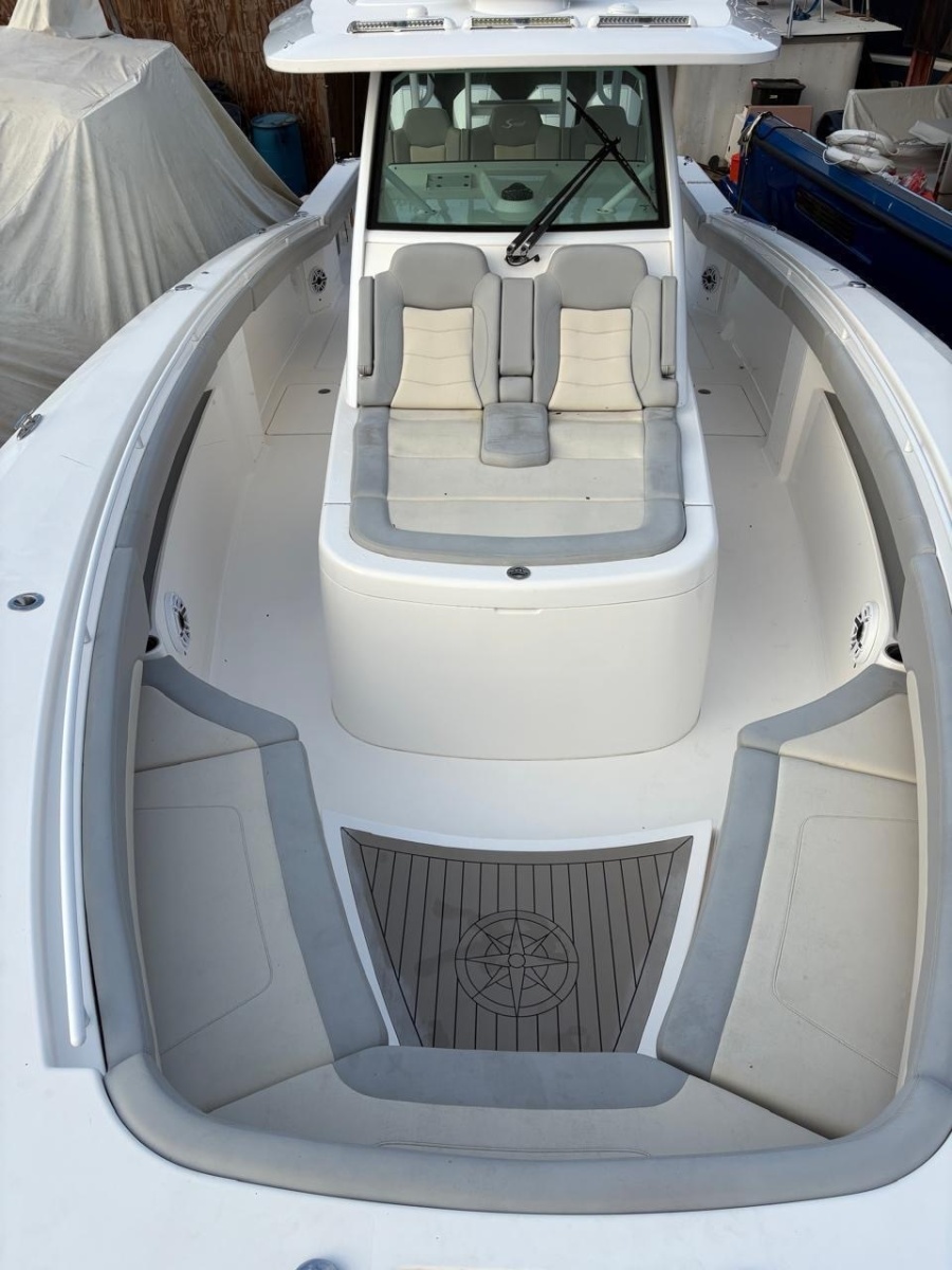 2022 Scout 380 LXF