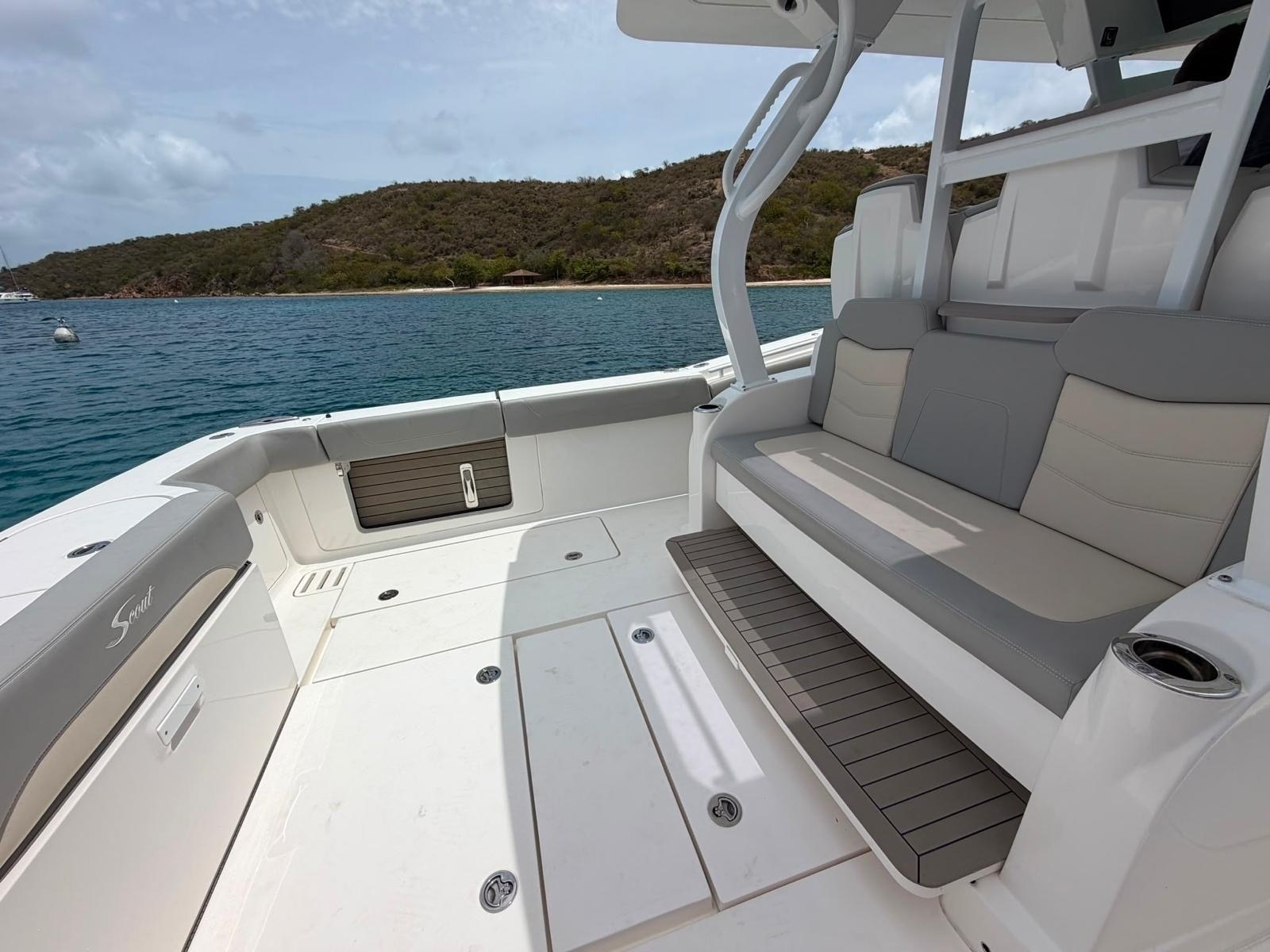 2022 Scout 380 LXF