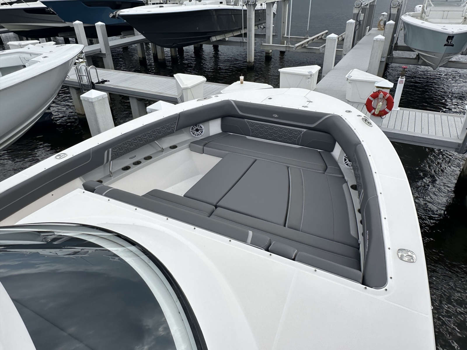 38ft Regal Yacht For Sale