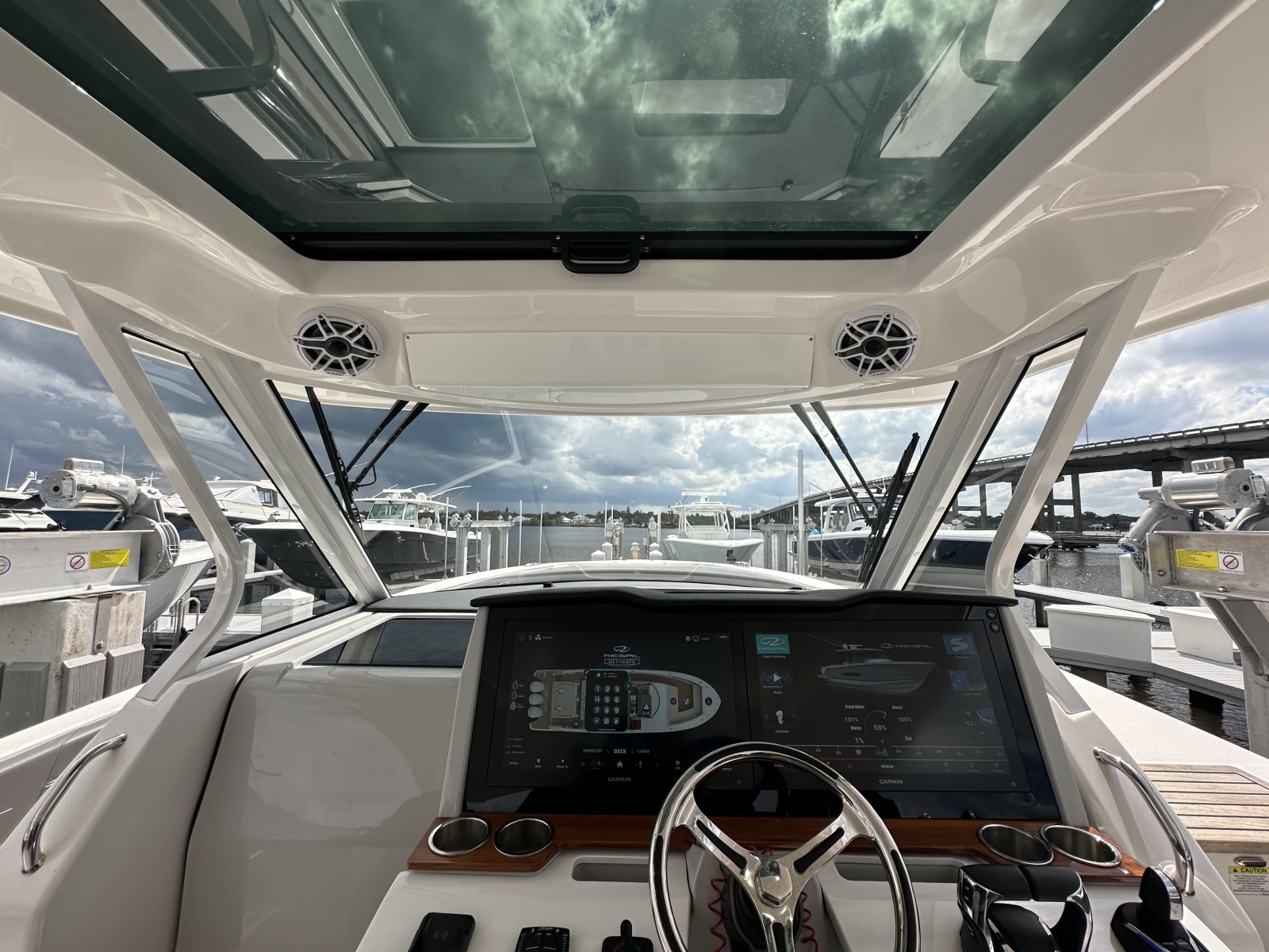 38ft Regal Yacht For Sale