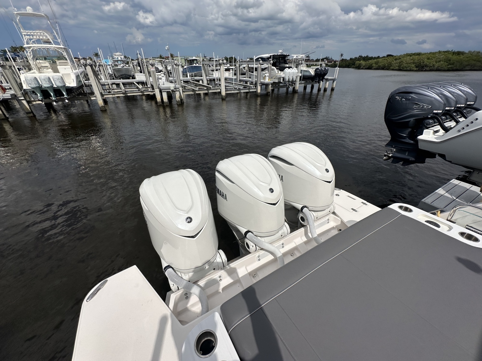 38ft Regal Yacht For Sale