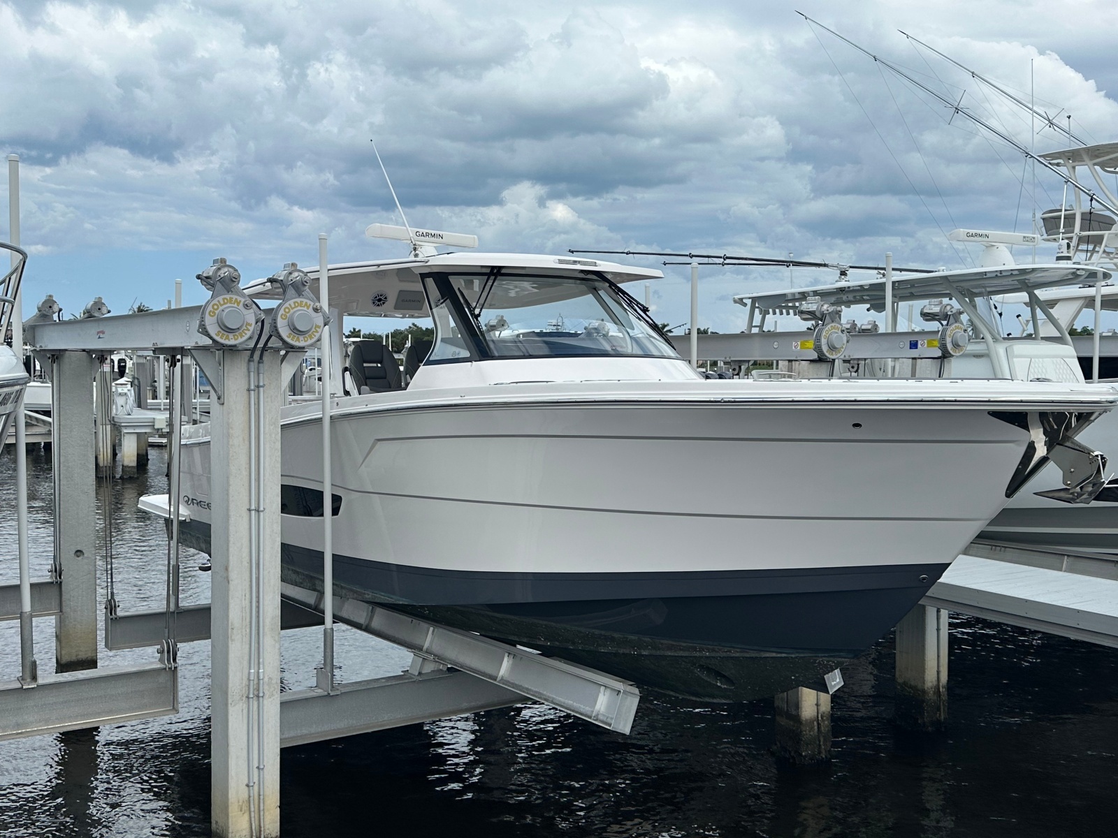 38ft Regal Yacht For Sale
