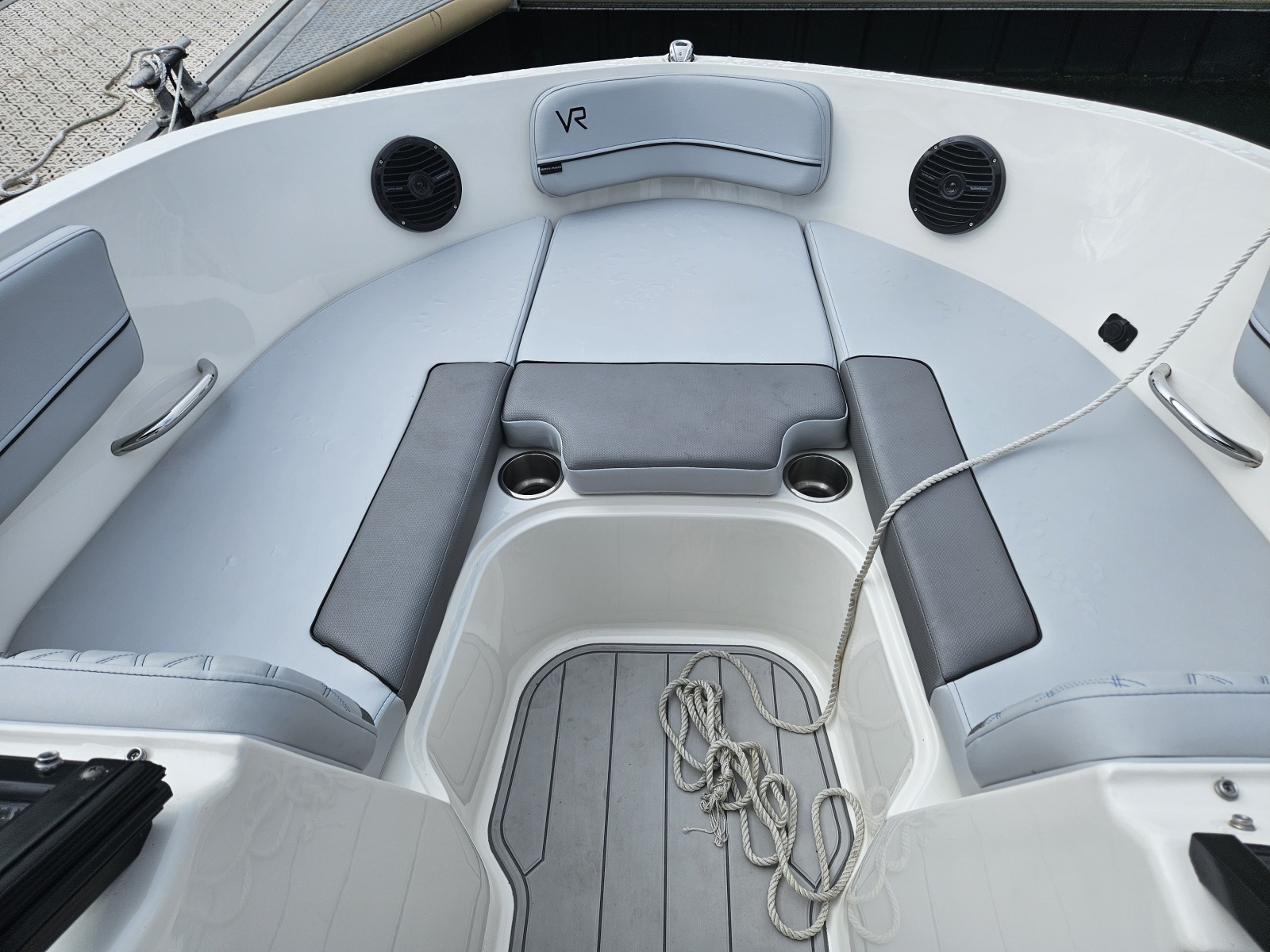 2024 Bayliner VR6 Bowrider OB