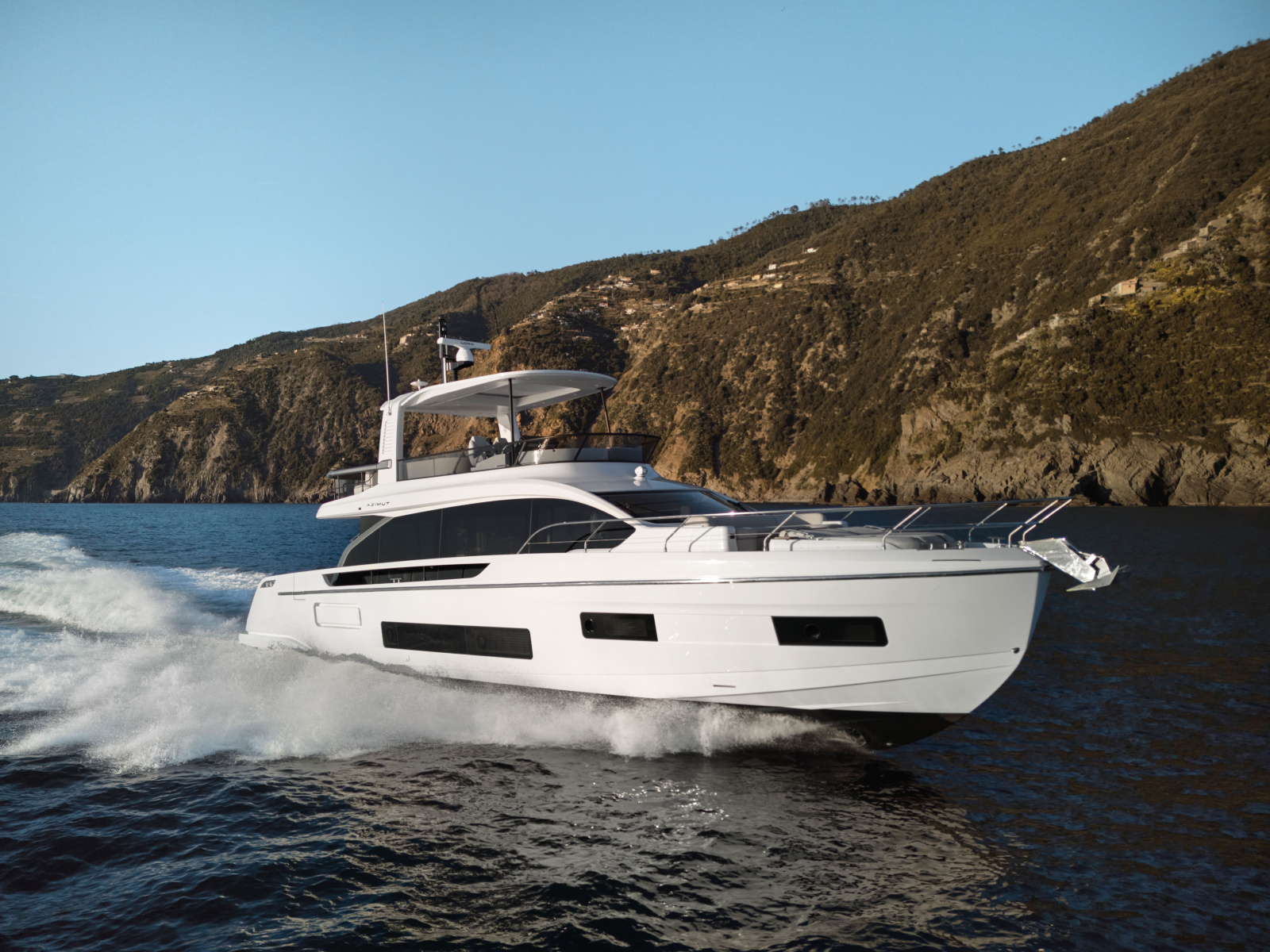 2026 Azimut 62 FLY