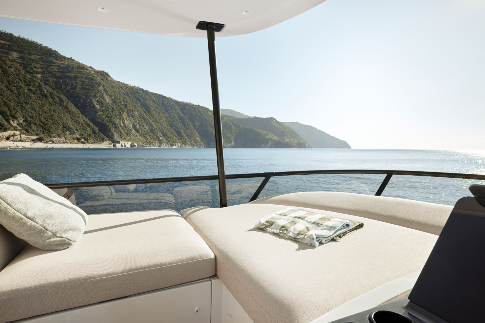 2026 Azimut 62 FLY
