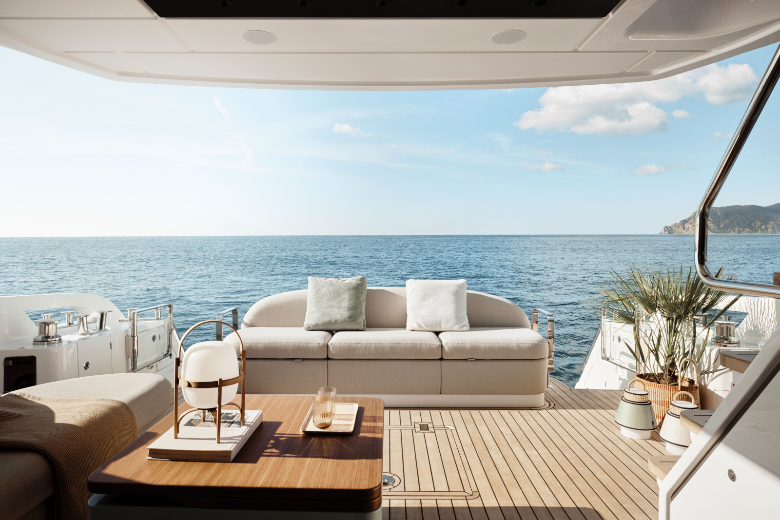 2026 Azimut 62 FLY