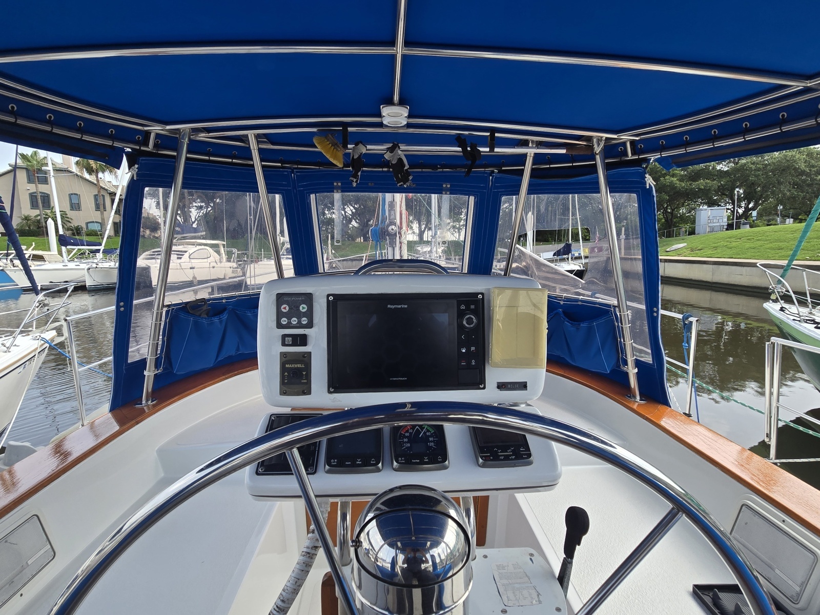 1990 Endeavour 