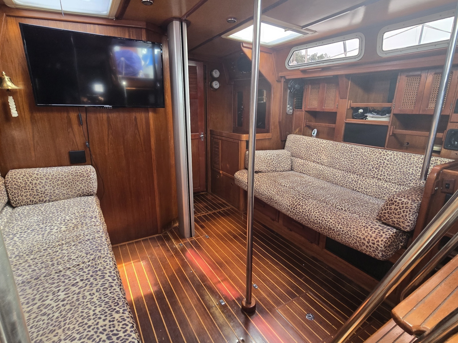 1990 Endeavour 