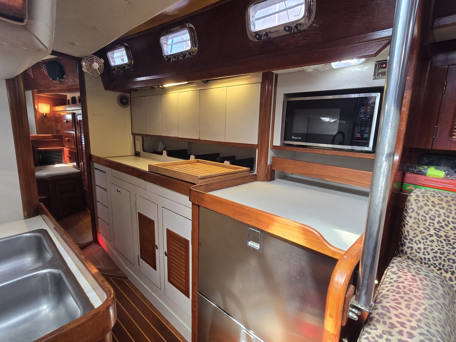 1990 Endeavour 