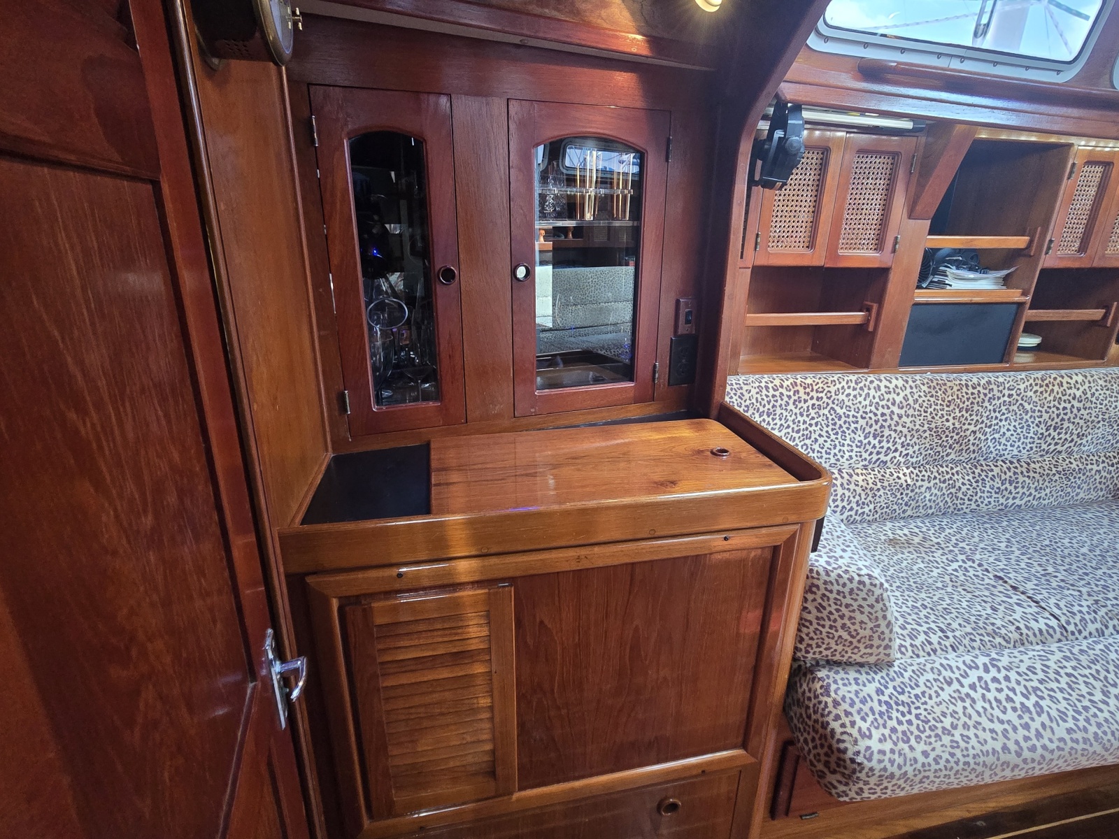 1990 Endeavour 