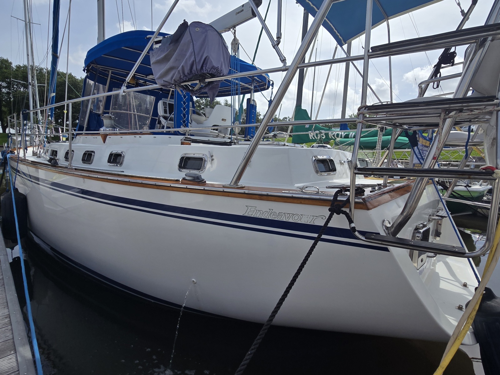 1990 Endeavour 
