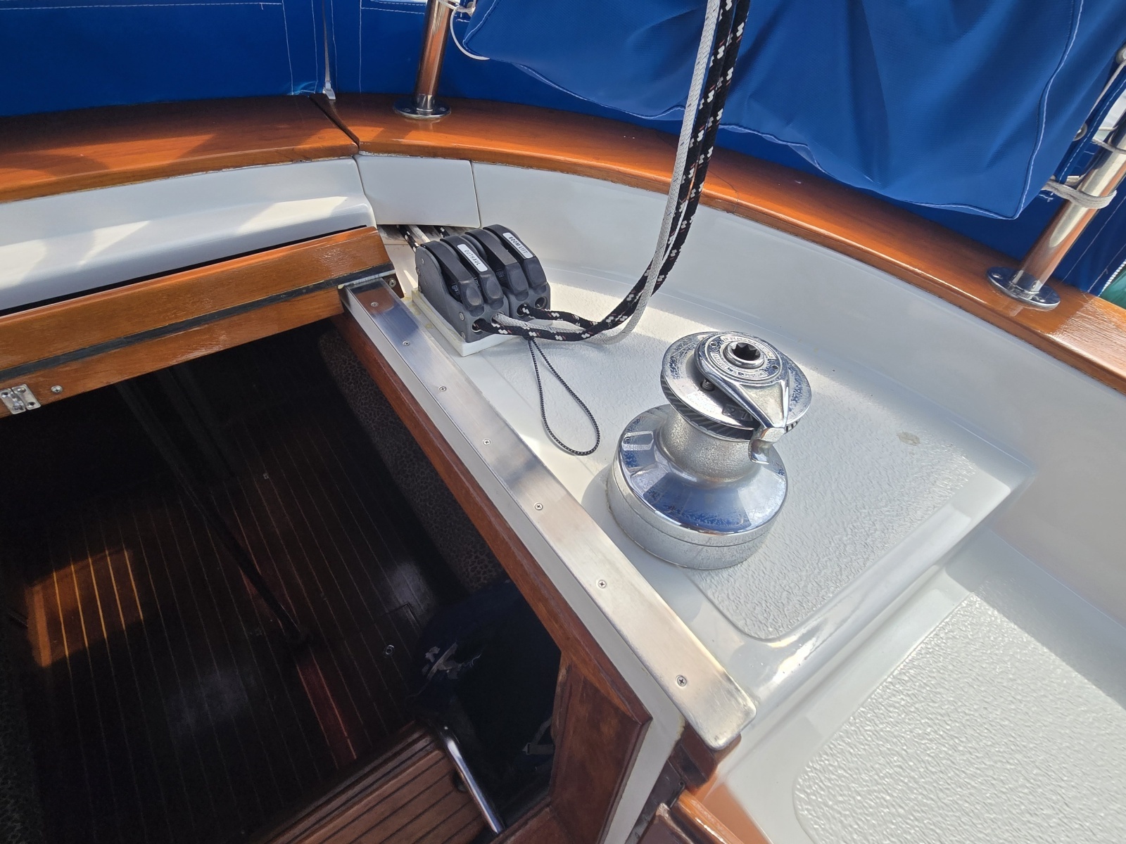 1990 Endeavour 