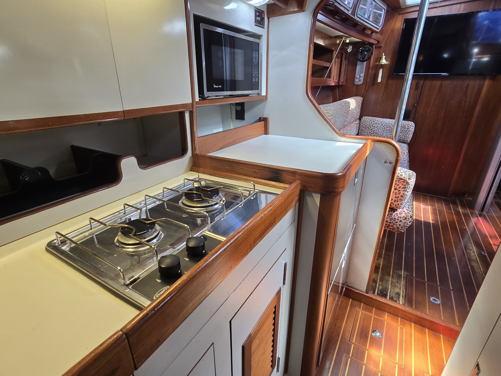 1990 Endeavour 