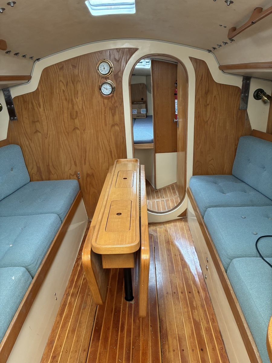 30ft J Boats Yacht For Sale